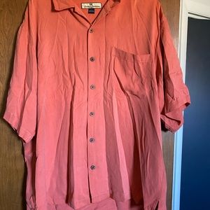 Tommy Bahama Men’s button up shirt size large